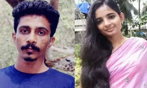 ചുരിദാറിന്റെ ഷാൾ ഒരു വശം മാത്രമായി ഇടാൻ പാടില്ല, ഭംഗിയില് ഒരുങ്ങി നടക്കരുത്; കൃഷ്ണപ്രിയ നേരിട്ടത് കടുത്ത മാനസിക പീഡനം ചുരിദാറിന്റെ ഷാൾ ഒരു വശം മാത്രമായി ഇടാൻ പാടില്ല, ഭംഗിയില് ഒരുങ്ങി നടക്കരുത്; കൃഷ്ണപ്രിയ നേരിട്ടത് കടുത്ത മാനസിക പീഡനം