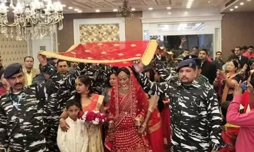 സഹോദരൻ വീരമൃത്യു വരിച്ചു; സഹോദരിയുടെ കല്യാണം നടത്തി കൊടുത്ത് ജവാന്മാർ