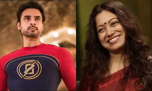 പോപ്പ്കോണും വാങ്ങി തയ്യാറായിക്കോളൂ; മിന്നല്‍ മുരളി കുടുംബസമേതം കാണണമെന്ന് അഞ്ജലി മേനോന്‍