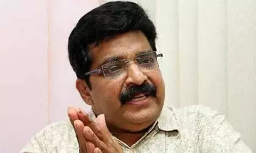 മുസ് ലിം സമുദായത്തിന്റെ അടിയാധാരം പിണറായിയെ ആരും ഏൽപിച്ചിട്ടില്ല- ഡോ. എംകെ മുനീർ മുസ് ലിം സമുദായത്തിന്റെ അടിയാധാരം പിണറായിയെ ആരും ഏൽപിച്ചിട്ടില്ല- ഡോ. എംകെ മുനീർ