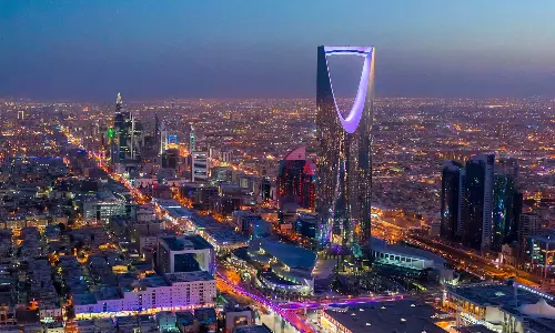 സൗദിയിൽ ബിനാമി സ്ഥാപനങ്ങൾ നടത്തുന്നവർക്ക് പദവി ശരിയാക്കാൻ രണ്ട് മാസം ബാക്കി; പിന്നീട് പിടിക്കപ്പെട്ടാൽ ഉടമകളെ അറസ്റ്റ് ചെയ്യും