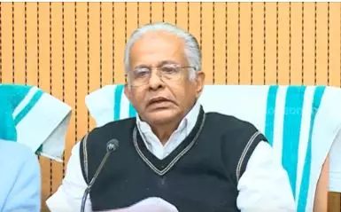 പെൺകുട്ടികളുടെ വിവാഹപ്രായം ഉയർത്തുന്നത് ഭരണഘടനാ വിരുദ്ധം: ഇ.ടി മുഹമ്മദ് ബഷീർ പെൺകുട്ടികളുടെ വിവാഹപ്രായം ഉയർത്തുന്നത് ഭരണഘടനാ വിരുദ്ധം: ഇ.ടി മുഹമ്മദ് ബഷീർ