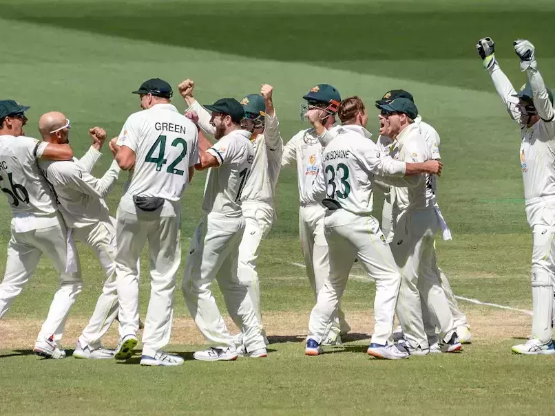 ആഷസ്; രണ്ടാം ടെസ്റ്റിലും ഓസീസ് വിജയഭേരി ആഷസ്; രണ്ടാം ടെസ്റ്റിലും ഓസീസ് വിജയഭേരി