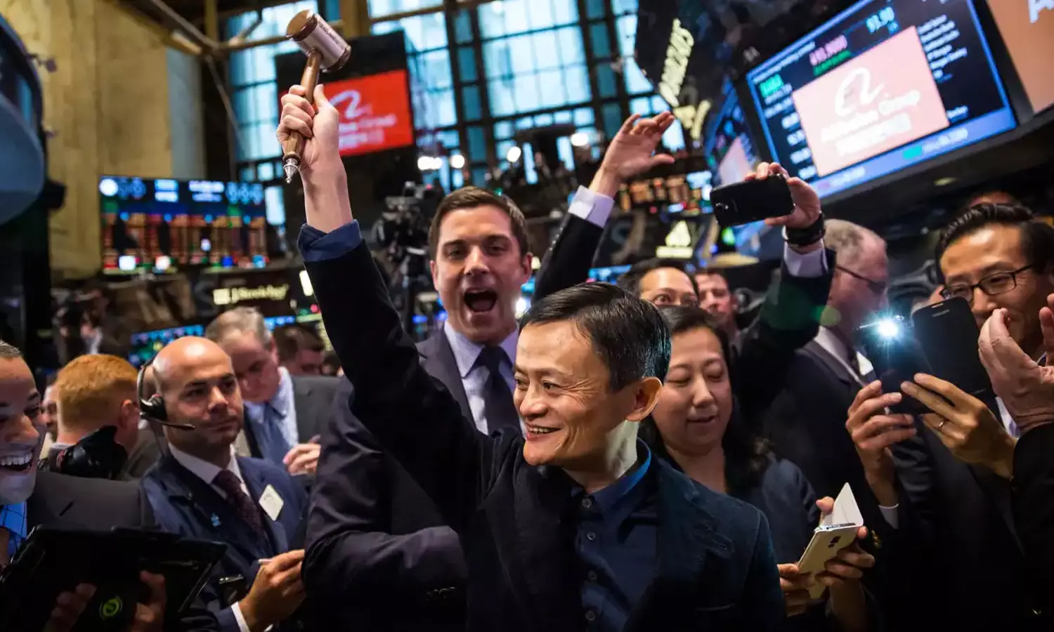 ചൈനീസ് കമ്പനികളുടെ വിപണിമൂല്യത്തിൽ വൻ ഇടിവ്; ആദ്യ പത്തിൽ നിന്ന് ആലിബാബയും ടെൻസന്റ് ഹോൾഡിങ്ങും പുറത്ത്