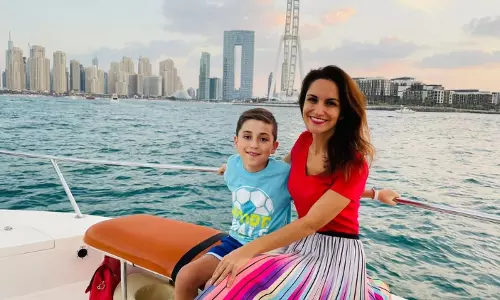 രോഗിയായ മകനു വേണ്ടി ദുബായ് നഗരത്തിലേക്ക് ചേക്കേറിയ ഒരു ഫ്രഞ്ച് കുടുംബം