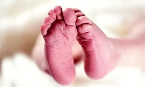 നവജാത ശിശുവിന്‍റെ മൃതദേഹം കണ്ടെത്തിയ സംഭവം; അമ്മയും കാമുകനും പൊലീസ് കസ്റ്റഡിയിൽ