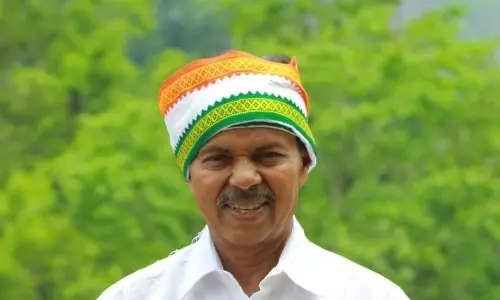 രാജകീയ കലാലയത്തിന്‍റെ സ്വന്തം പി.ടി; ഏതാവശ്യത്തിനും ഓടിയെത്തുന്ന പൂര്‍വവിദ്യാര്‍ഥി