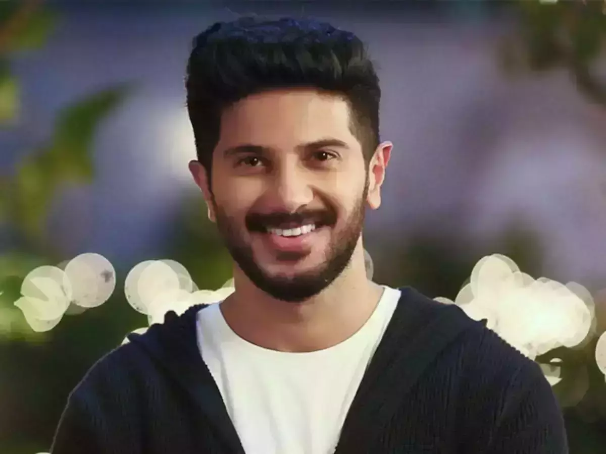 ദുൽഖറേ.... ഇത് അത്ര നല്ല സ്വഭാവം അല്ലാട്ടോ? ഡിക്യൂ വീണ്ടും മമ്മൂട്ടിയുടെ ഫോണ്‍ അടിച്ചുമാറ്റിയെന്ന് ആരാധകര്‍