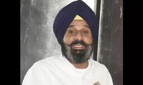 പഞ്ചാബ് മുൻമന്ത്രി ബിക്രം സിങ് മജിതിയയ്ക്കെതിരെ ലുക്കൗട്ട് നോട്ടീസ്