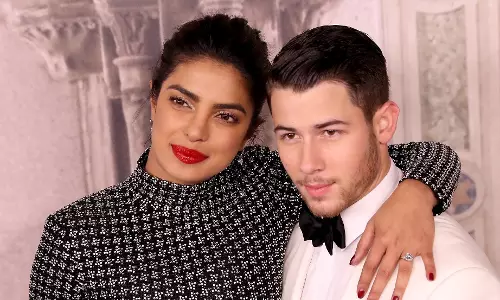 സുഹൃത്തുക്കളെ ശാന്തരാകൂ...; സമൂഹമാധ്യമങ്ങളിലെ പേരുമാറ്റത്തില് വെളിപ്പെടുത്തലുമായി പ്രിയങ്ക ചോപ്ര സുഹൃത്തുക്കളെ ശാന്തരാകൂ...; സമൂഹമാധ്യമങ്ങളിലെ പേരുമാറ്റത്തില് വെളിപ്പെടുത്തലുമായി പ്രിയങ്ക ചോപ്ര