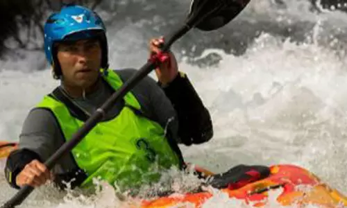 വൈറ്റ് വാട്ടർ കയാക്കിങ്; കോഴിക്കോട് ചാമ്പ്യൻമാർ വൈറ്റ് വാട്ടർ കയാക്കിങ്; കോഴിക്കോട് ചാമ്പ്യൻമാർ