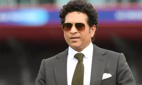 പ്രധാനം ഫ്രണ്ട് ഫൂട്ട് ഡിഫൻസ്; ഇന്ത്യൻ താരങ്ങൾക്ക് സച്ചിന്റെ ഉപദേശം