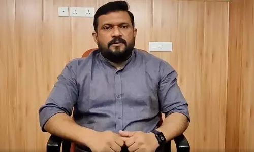 പ്രശ്‌നങ്ങളിൽ എംപി ഇടപെടുന്നില്ലെന്ന് ആരോപണം; ലക്ഷദ്വീപ്  എംപിക്കെതിരെ എറണാകുളത്ത്‌ പ്രതിഷേധം