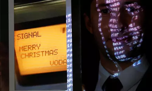 Merry Christmas! ലോകത്തെ ആദ്യ എസ്എംഎസിന്‍റെ വില 90 ലക്ഷം!