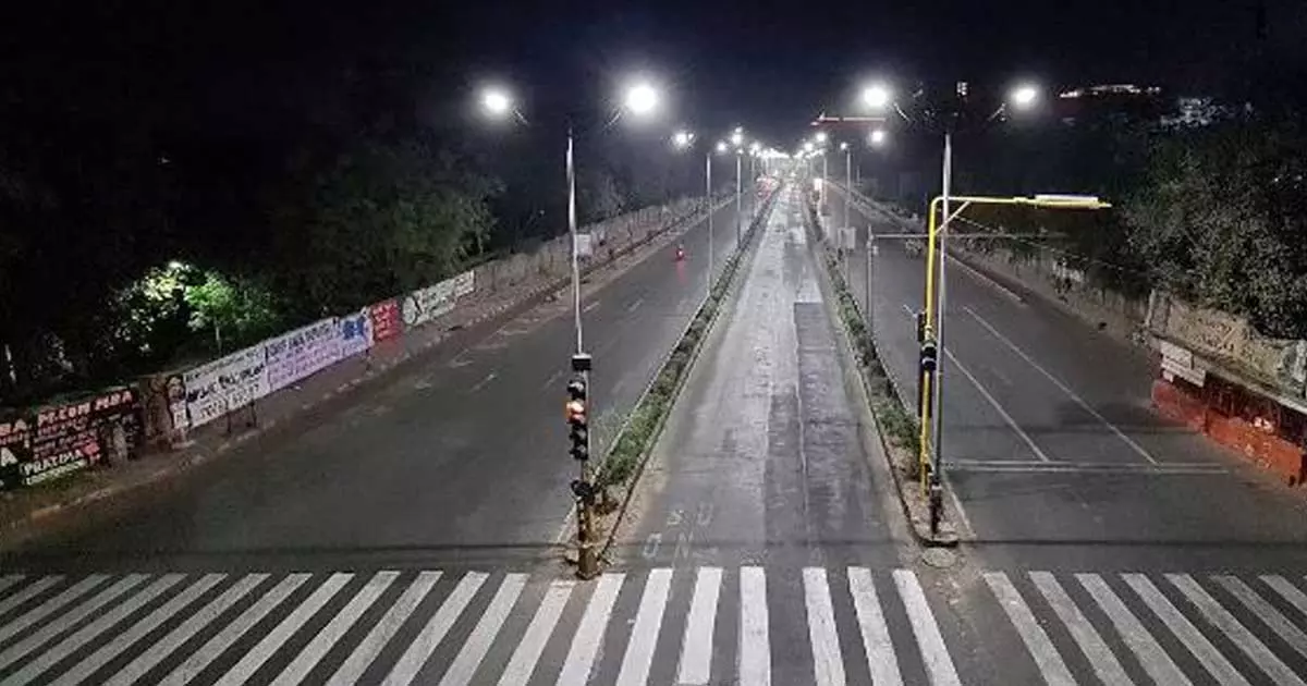 കർണാടകയിൽ രാത്രി കർഫ്യൂ, ന്യൂഇയർ പരിപാടികൾക്കും കൂടിച്ചേരലുകൾക്കും നിയന്ത്രണം കർണാടകയിൽ രാത്രി കർഫ്യൂ, ന്യൂഇയർ പരിപാടികൾക്കും കൂടിച്ചേരലുകൾക്കും നിയന്ത്രണം