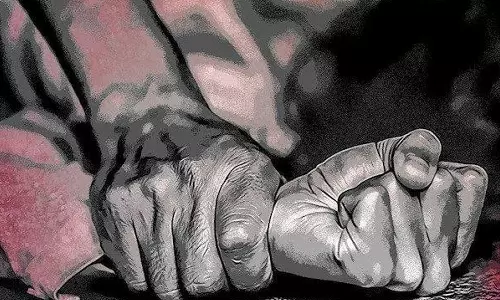 യുപിയിൽ ഏഴുവയസുകാരിയെ തട്ടിക്കൊണ്ടുപോയി ബലാത്സംഗം ചെയ്ത് കൊലപ്പെടുത്തി വയലിൽ ഉപേക്ഷിച്ചു