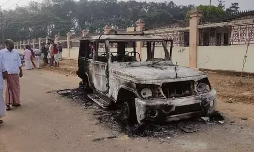 കിഴക്കമ്പലം അക്രമത്തില്‍ പ്രത്യേക സംഘം അന്വേഷണം തുടങ്ങി; കിറ്റെക്സിനകത്ത് മുൻപുണ്ടായ  സംഘർഷങ്ങൾ പരിശോധിക്കും