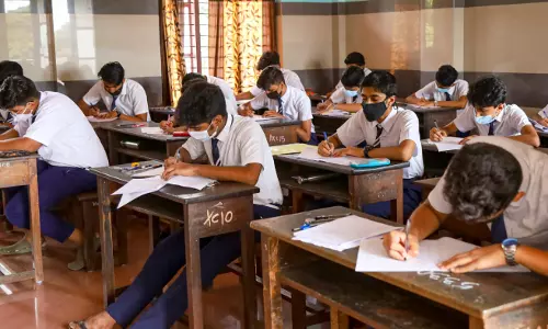 എസ്.എസ്.എല്.സി പരീക്ഷ മാര്ച്ച് 31 മുതല്; ഹയര്സെക്കന്ഡറി പരീക്ഷ മാര്ച്ച് 30ന് എസ്.എസ്.എല്.സി പരീക്ഷ മാര്ച്ച് 31 മുതല്; ഹയര്സെക്കന്ഡറി പരീക്ഷ മാര്ച്ച് 30ന്