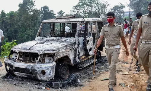 156 കിറ്റെക്സ് തൊഴിലാളികള്‍ അറസ്റ്റില്‍; പ്രതികള്‍ക്കെതിരെ വധശ്രമം അടക്കമുള്ള വകുപ്പുകള്‍