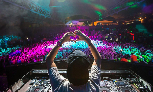 രാത്രി 10 മണിക്ക് ശേഷം ഡിജെ പാര്‍ട്ടി വേണ്ട; ഷട്ടറിട്ട് പൊലീസ്