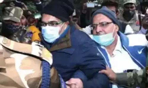 പാവപ്പെട്ട കോടീശ്വരന് സഞ്ചരിച്ചത് പഴഞ്ചന് സ്കൂട്ടറില് പാവപ്പെട്ട കോടീശ്വരന് സഞ്ചരിച്ചത് പഴഞ്ചന് സ്കൂട്ടറില്