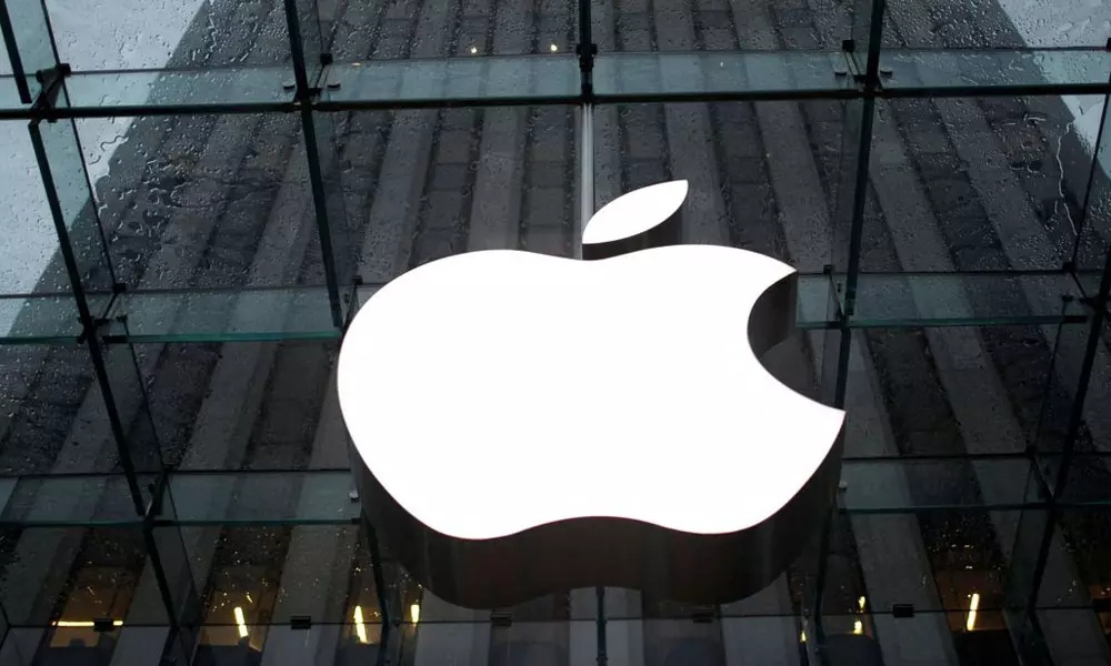 കോവിഡ്; യുഎസിൽ പൂട്ടിക്കെട്ടി ആപ്പിൾ കോവിഡ്; യുഎസിൽ പൂട്ടിക്കെട്ടി ആപ്പിൾ