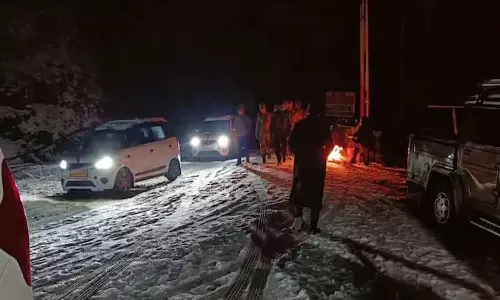 കനത്ത മഞ്ഞു വീഴ്ച; സിക്കിമിലെ വടക്കന്‍ ജില്ലകളിലേക്കുള്ള പ്രവേശനം നിര്‍ത്തിവെച്ചു