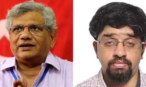 മകനെടുത്ത ചിത്രം പങ്കുവെച്ച് പുതുവർഷാശംസ നേർന്ന് സീതാറാം യെച്ചൂരി മകനെടുത്ത ചിത്രം പങ്കുവെച്ച് പുതുവർഷാശംസ നേർന്ന് സീതാറാം യെച്ചൂരി