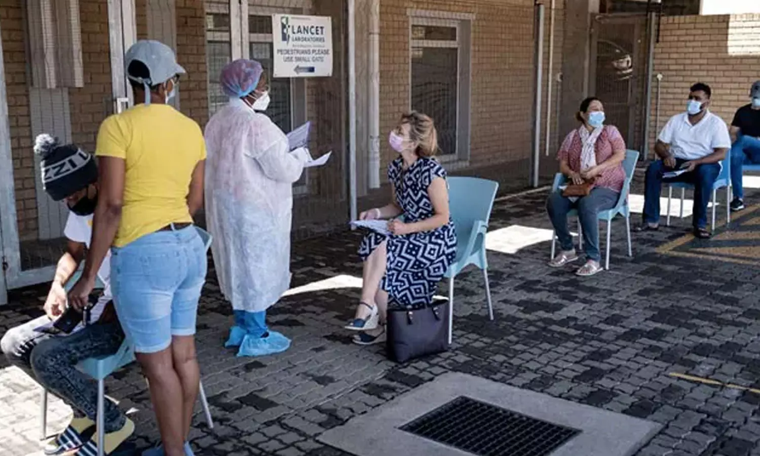 ഒമിക്രോൺ ഭീതി അകലുന്നു; രാത്രികാല കർഫ്യൂ ഒഴിവാക്കി ദക്ഷിണാഫ്രിക്ക