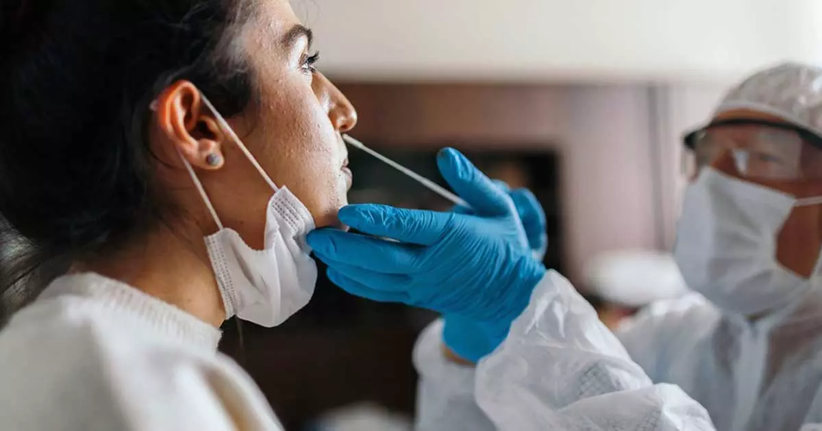 ഒരാഴ്ചക്കിടെ നാലിരട്ടി വർധനവ്, ഇന്നലെ മാത്രം 21 ശതമാനം; പിടിവിട്ട് ഒമിക്രോൺ