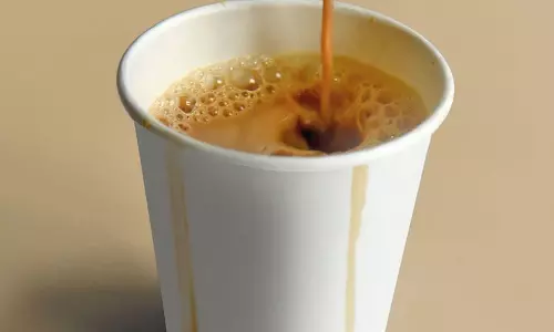 ബഹ്റൈനില് കറക് ചായക്ക് വില വര്ധന: സ്ഥാപനങ്ങള്ക്കെതിരെ നടപടി സ്വീകരിക്കണമെന്ന് ബഹ്റൈനില് കറക് ചായക്ക് വില വര്ധന: സ്ഥാപനങ്ങള്ക്കെതിരെ നടപടി സ്വീകരിക്കണമെന്ന്