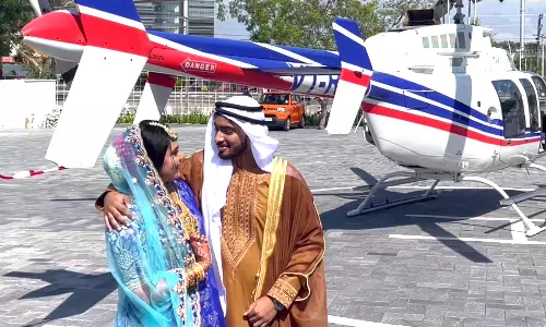 വരൻ പൈലറ്റ്; വന്നിറങ്ങിയത് ഹെലികോപ്ടറിൽ... വെറൈറ്റിയായി കഴക്കൂട്ടത്തെ വിവാഹം