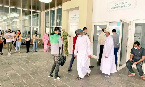 രാജ്യത്തെ താമസക്കാര്‍ക്കായി ബൂസ്റ്റര്‍ ഡോസ് സൗകര്യമൊരുക്കി ഒമാന്‍ ആരോഗ്യമന്ത്രാലയം