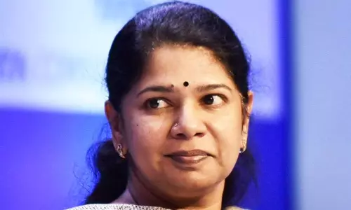 സ്ത്രീകളുടെ അവകാശങ്ങൾ തീരുമാനിക്കേണ്ടത് പുരുഷന്മാരോ? : കനിമൊഴി