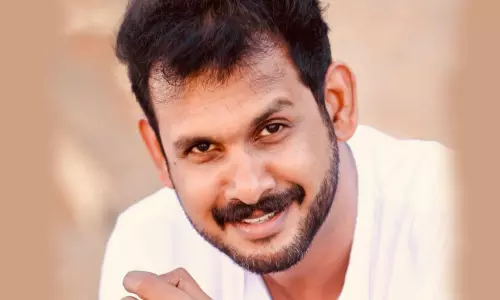 ചിത്രീകരണത്തിനിടെ നടന് കൈലാഷിന് പരിക്ക്; ചിത്രീകരണം നിര്ത്തിവെച്ചു ചിത്രീകരണത്തിനിടെ നടന് കൈലാഷിന് പരിക്ക്; ചിത്രീകരണം നിര്ത്തിവെച്ചു