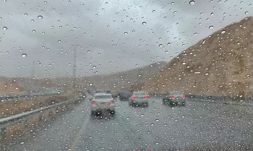 ഒമാനില്‍ കനത്ത മഴക്ക് സാധ്യത. വിദ്യാഭ്യാസ സ്ഥാപനങ്ങള്‍ക്ക് അവധി നൽകി