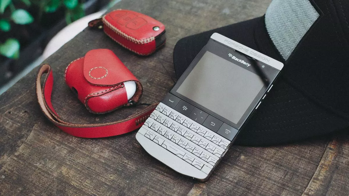 കഴിഞ്ഞു, ബ്ലാക്ക്ബെറിയുടെ സേവനം, ഇനി ഓർമ കഴിഞ്ഞു, ബ്ലാക്ക്ബെറിയുടെ സേവനം, ഇനി ഓർമ