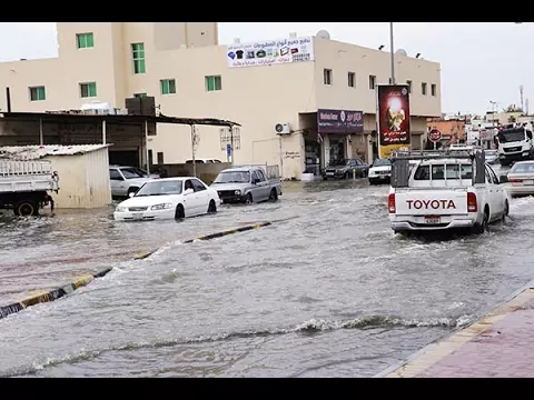 മഴക്കെടുതി: ബഹ്റൈനില് അടിയന്തിര നടപടികൾക്ക് നിർദേശം മഴക്കെടുതി: ബഹ്റൈനില് അടിയന്തിര നടപടികൾക്ക് നിർദേശം