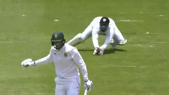 ഡസൻ ഔട്ടായിരുന്നോ?; കളവു പറഞ്ഞതിന് റിഷബ് പന്തിനെതിരെയും ആരാധകർ