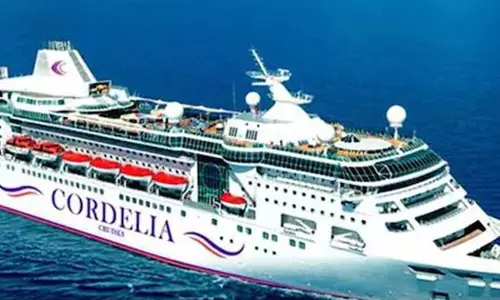 ആഡംബര കപ്പലിൽ 66 പേർക്ക് കോവിഡ്; കപ്പൽ മുംബൈയിലേക്ക് തിരിച്ചു