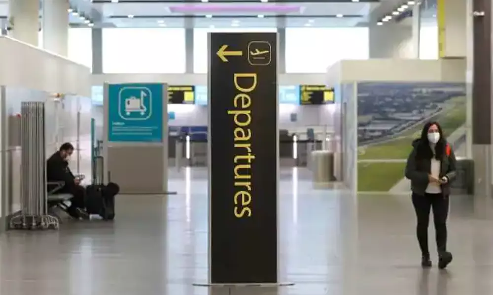 ഒമിക്രോൺ : ഇന്ത്യയടക്കം എട്ട് രാജ്യങ്ങളിൽ നിന്നുള്ള വിമാനങ്ങൾ വിലക്കി ഹോങ്കോങ് ഒമിക്രോൺ : ഇന്ത്യയടക്കം എട്ട് രാജ്യങ്ങളിൽ നിന്നുള്ള വിമാനങ്ങൾ വിലക്കി ഹോങ്കോങ്