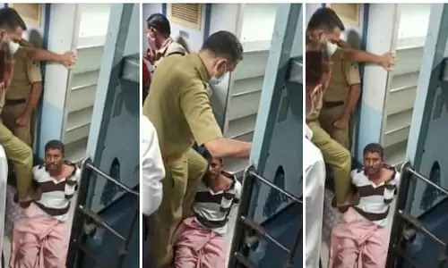 മാവേലി എക്സ്പ്രസില് മര്ദനമേറ്റ പൊന്നന് ഷമീര് പൊലീസ് പിടിയില് മാവേലി എക്സ്പ്രസില് മര്ദനമേറ്റ പൊന്നന് ഷമീര് പൊലീസ് പിടിയില്