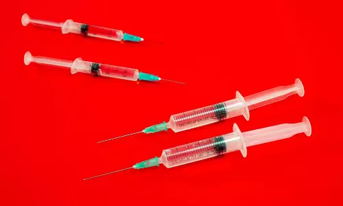 കുവൈത്തില് പ്രത്യേക വിഭാഗങ്ങൾക്ക് നാലാമത്തെ ബൂസ്റ്റർ ഡോസ് നല്കാന് നീക്കം, പ്രതിരോധശേഷി കുറഞ്ഞവര്ക്കും അണുബാധയ്ക്ക് സാധ്യത കൂടുതലുള്ളവര്ക്കും മുന് ഗണന കുവൈത്തില് പ്രത്യേക വിഭാഗങ്ങൾക്ക് നാലാമത്തെ ബൂസ്റ്റർ ഡോസ് നല്കാന് നീക്കം, പ്രതിരോധശേഷി കുറഞ്ഞവര്ക്കും അണുബാധയ്ക്ക് സാധ്യത കൂടുതലുള്ളവര്ക്കും മുന് ഗണന