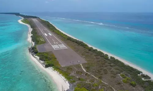 ഒമിക്രോണ് മുന്കരുതല്; ലക്ഷദ്വീപില് കൂടുതല് നിയന്ത്രണങ്ങള് ഒമിക്രോണ് മുന്കരുതല്; ലക്ഷദ്വീപില് കൂടുതല് നിയന്ത്രണങ്ങള്