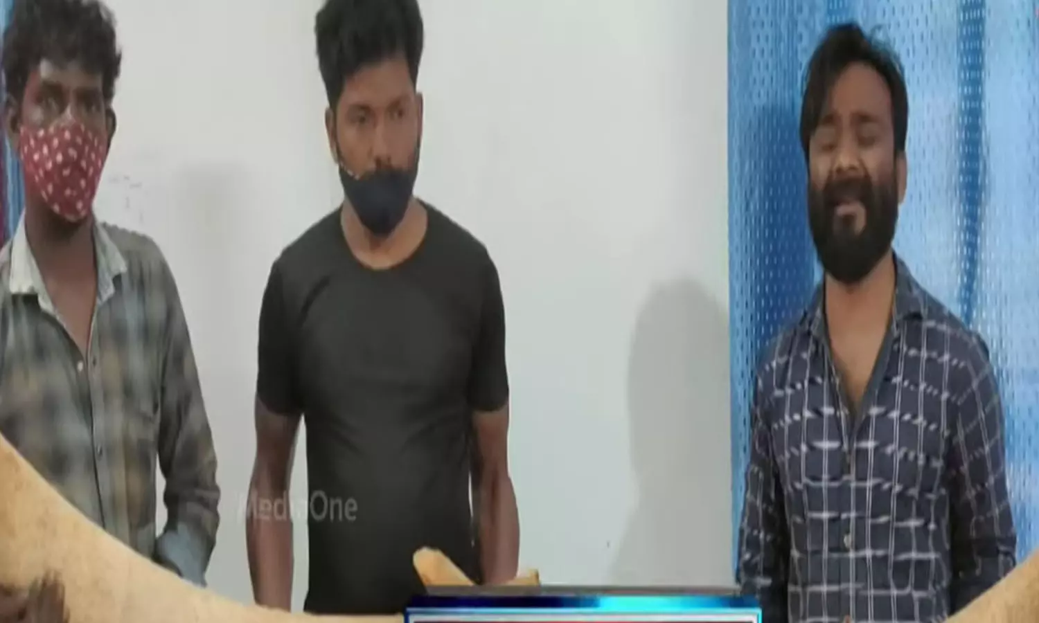 വയനാട്ടിൽ ആനക്കൊമ്പുമായി മൂന്ന്പേർ പിടിയിൽ