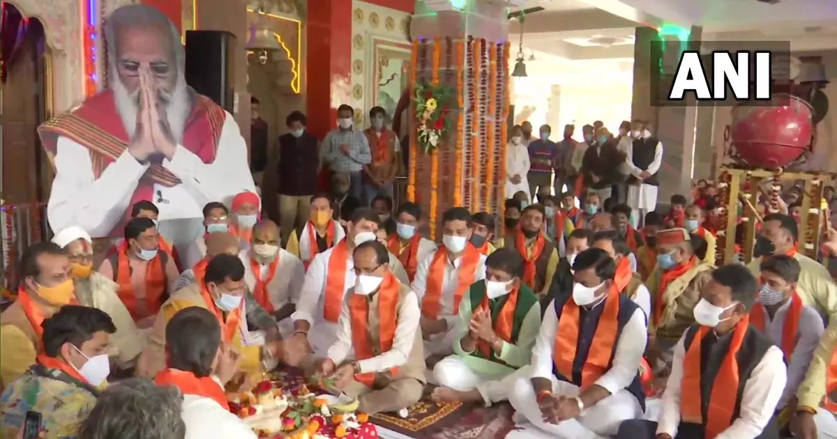 പ്രധാനമന്ത്രിയുടെ ദീർഘായുസ്സിനായി മഹാമൃത്യുഞ്ജയ മന്ത്രം ചൊല്ലി ബിജെപി നേതാക്കൾ