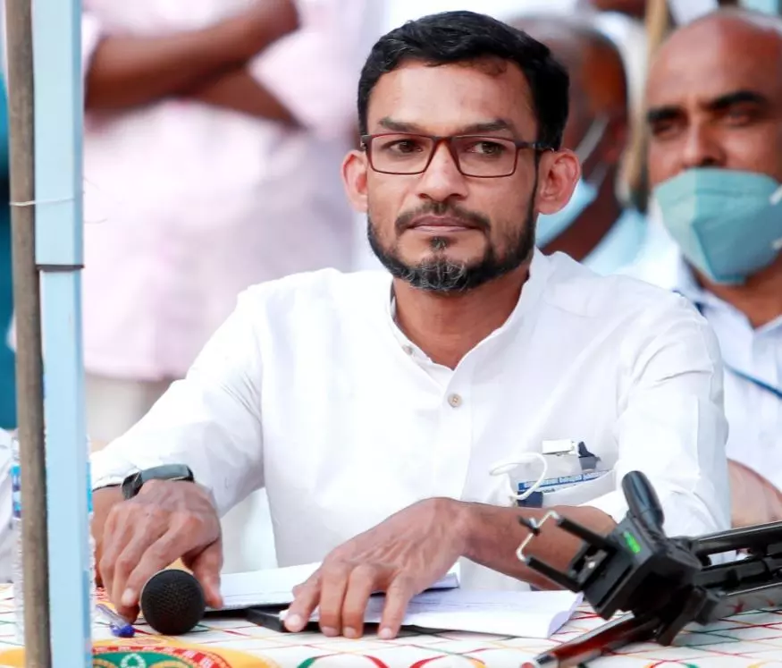 ആർഎസ്എസിനെയും പൊലീസിനെയും വിമര്ശിച്ച് ഫേസ്ബുക്ക് പോസ്റ്റ്: എസ്ഡിപിഐ പ്രവർത്തകൻ അറസ്റ്റിൽ ആർഎസ്എസിനെയും പൊലീസിനെയും വിമര്ശിച്ച് ഫേസ്ബുക്ക് പോസ്റ്റ്: എസ്ഡിപിഐ പ്രവർത്തകൻ അറസ്റ്റിൽ