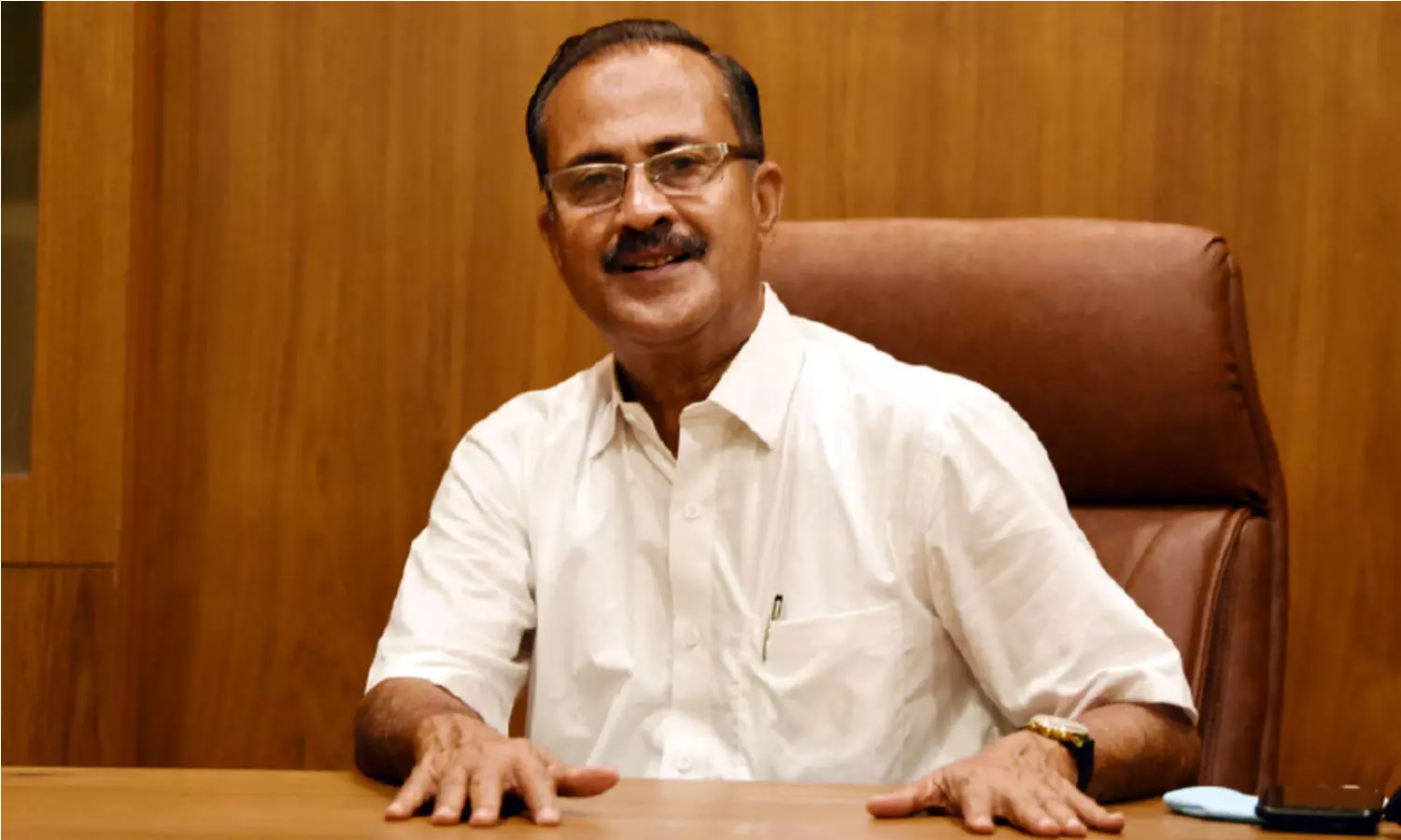 അബ്ദുസമദ് പൂക്കോട്ടൂരിനെതിരായ കേസ്: മതപണ്ഡിതരെ വേട്ടയാടുന്നത് നോക്കിനിൽക്കില്ലെന്ന് പി.എം.എ സലാം അബ്ദുസമദ് പൂക്കോട്ടൂരിനെതിരായ കേസ്: മതപണ്ഡിതരെ വേട്ടയാടുന്നത് നോക്കിനിൽക്കില്ലെന്ന് പി.എം.എ സലാം