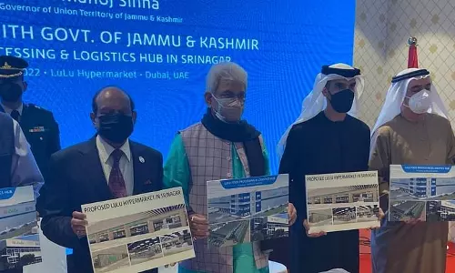 ശ്രീനഗറിൽ ഭക്ഷ്യ സംസ്കരണ കേന്ദ്രം; ലുലു ഗ്രൂപ്പും ജമ്മു കശ്മീർ സർക്കാരും ധാരണാപത്രത്തിൽ ഒപ്പുവച്ചു ശ്രീനഗറിൽ ഭക്ഷ്യ സംസ്കരണ കേന്ദ്രം; ലുലു ഗ്രൂപ്പും ജമ്മു കശ്മീർ സർക്കാരും ധാരണാപത്രത്തിൽ ഒപ്പുവച്ചു