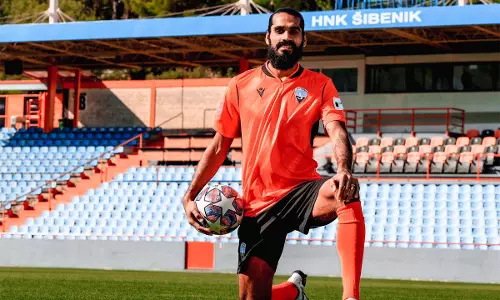 ഒരു മത്സരം പോലും കളിക്കാതെ സന്ദേശ് ജിങ്കൻ ക്രൊയേഷ്യയില് നിന്ന് മടങ്ങുന്നു; വീണ്ടും മോഹന് ബഗാനില് ഒരു മത്സരം പോലും കളിക്കാതെ സന്ദേശ് ജിങ്കൻ ക്രൊയേഷ്യയില് നിന്ന് മടങ്ങുന്നു; വീണ്ടും മോഹന് ബഗാനില്